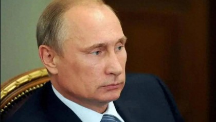 白宫突然同意俄方条件！特普会前夕乌克兰局势紧张，泽连斯基被迫选择！