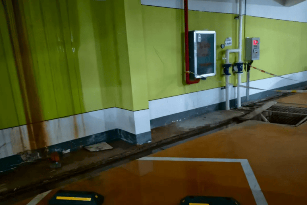 广西南宁一小区业主与物业互相起诉！律师：主张物业费减免需长期全面取证