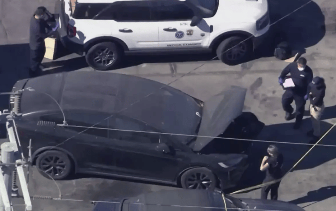 知名歌手名下特斯拉车内发现腐尸，死者身份不明，团队回应：歌手本人已知晓，目前正在进行巡演