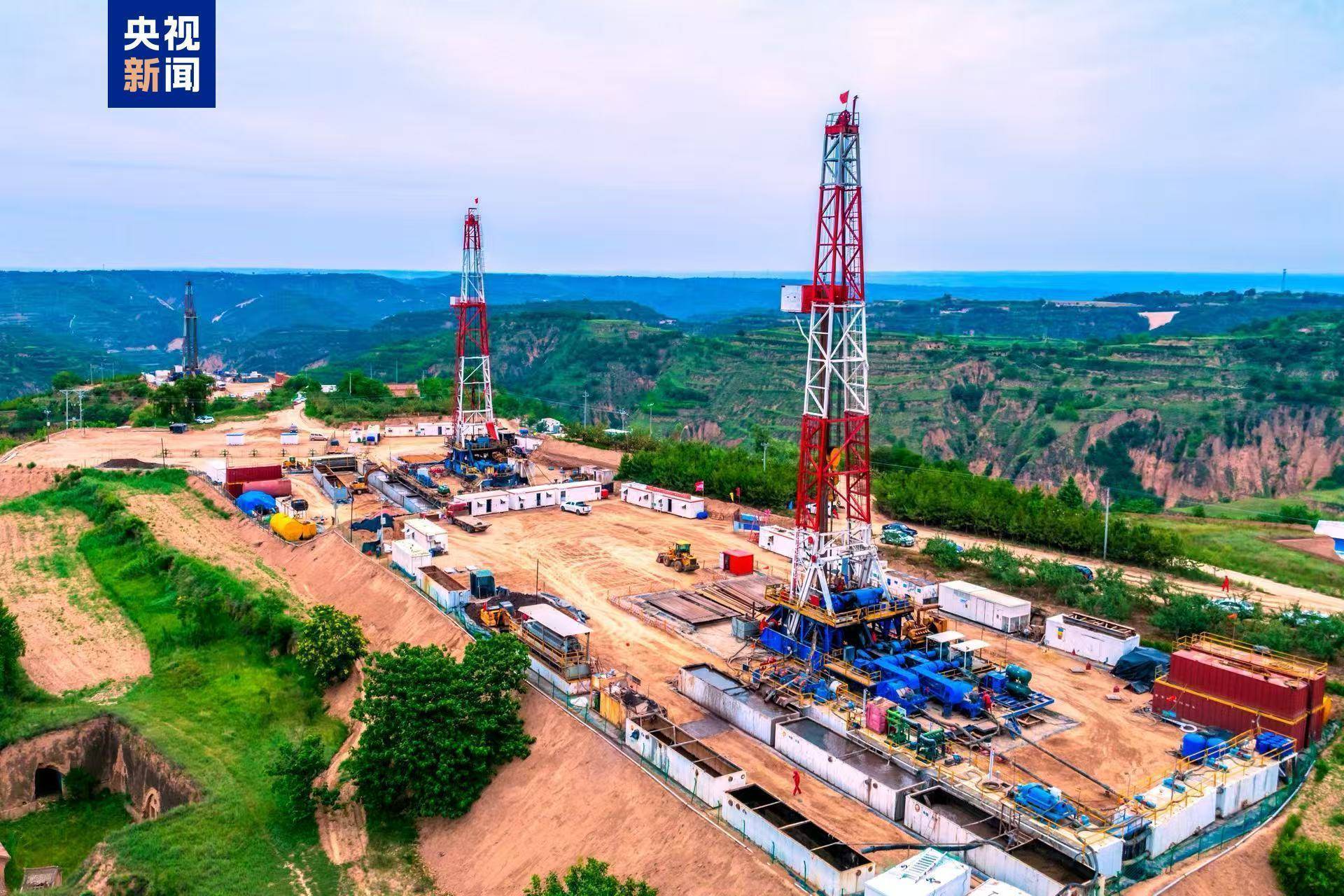 首次突破、首座投运！多领域重点工程传来好消息